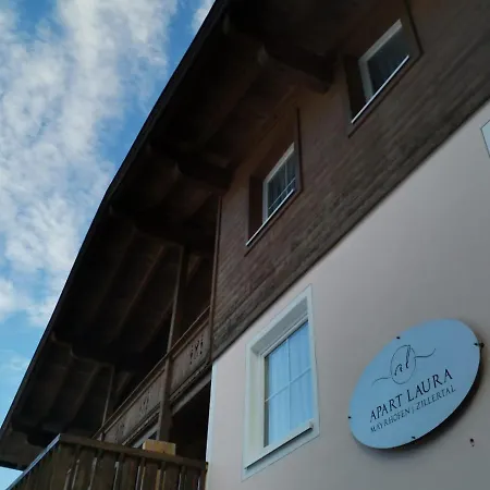 Hotel apartamentowy Laura