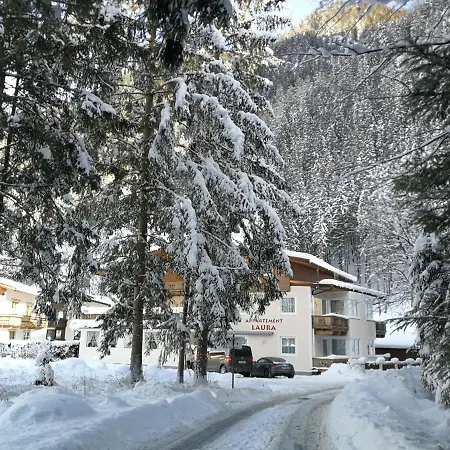 Laura * 迈尔霍芬